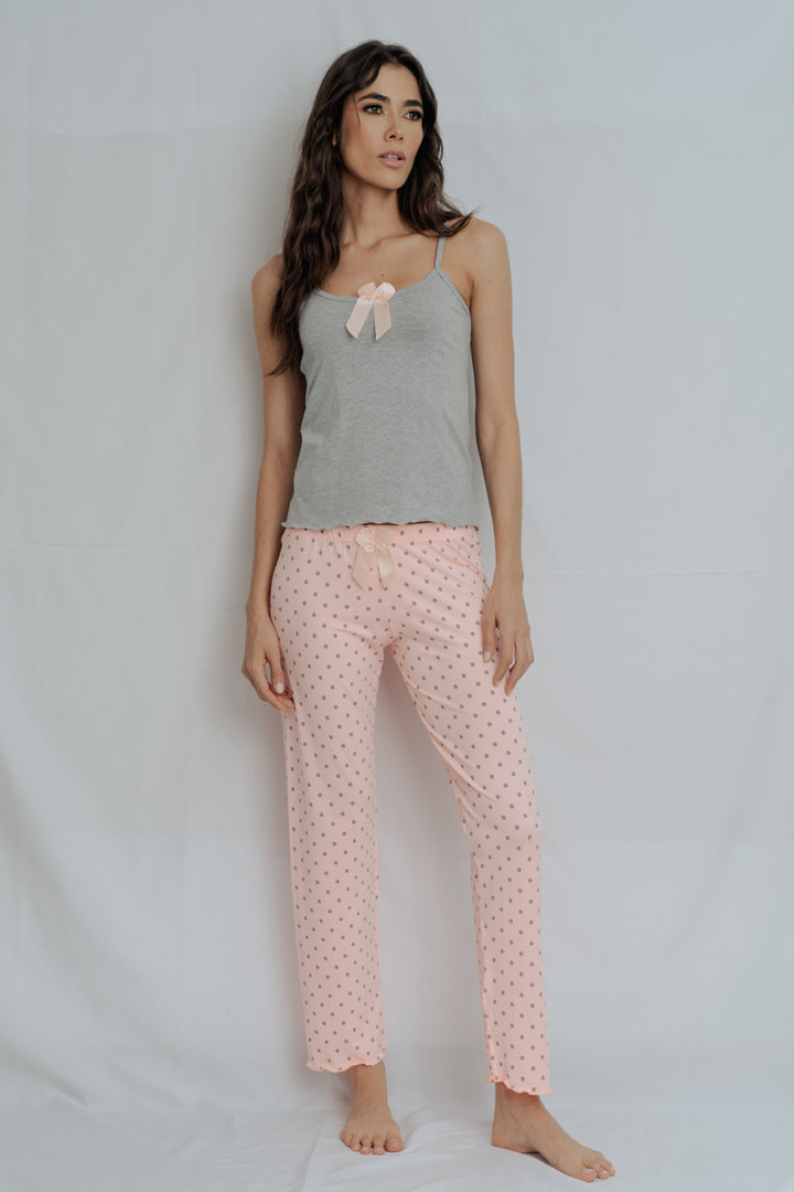 Imagen del producto: Pantalon melón bolas gris blusa gris