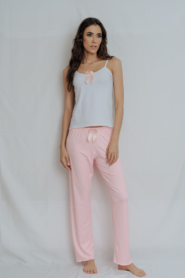 Imagen del producto: Conjunto pantalón rosado corazones blancos blusa blanca