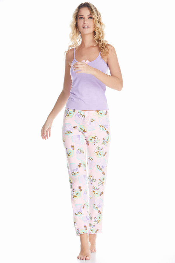 Pantalon rosado té camisa morada