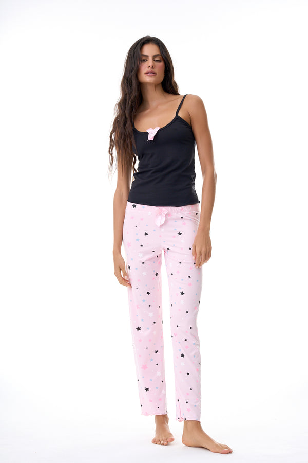 Conjunto pantalón rosada claro estrellas blusa negra