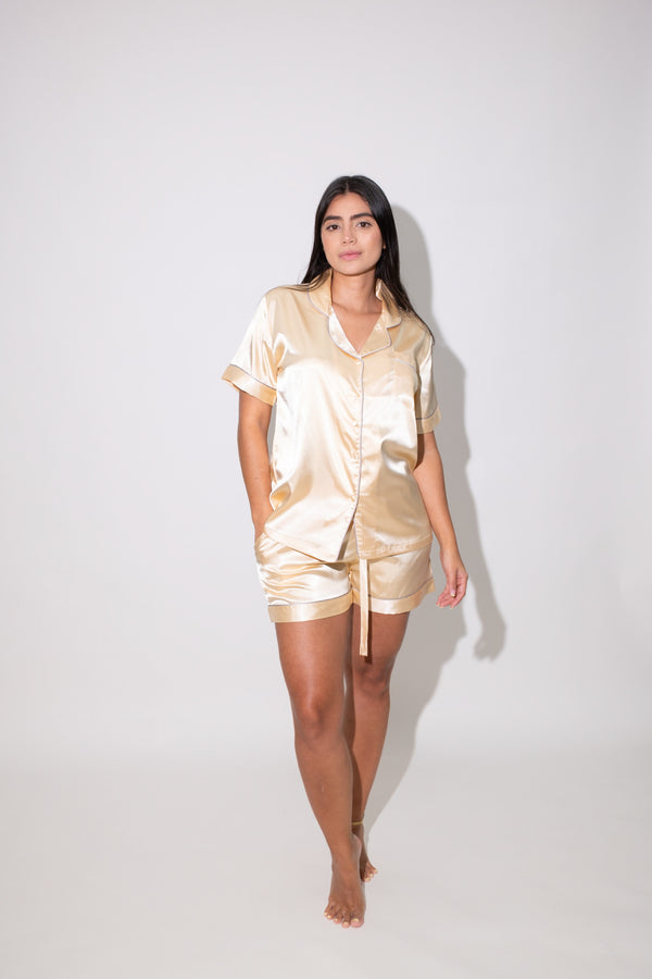 Conjunto short dorado